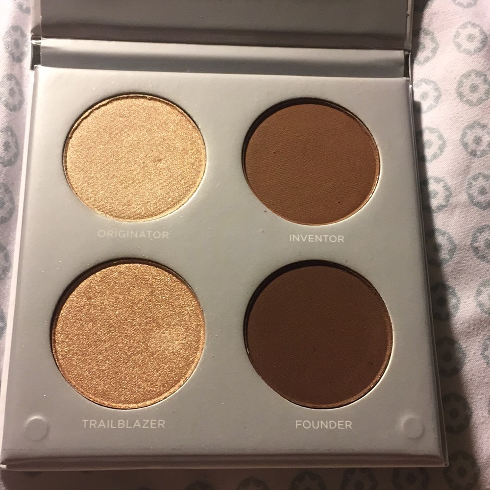 NWT PUR Sculptor Palette